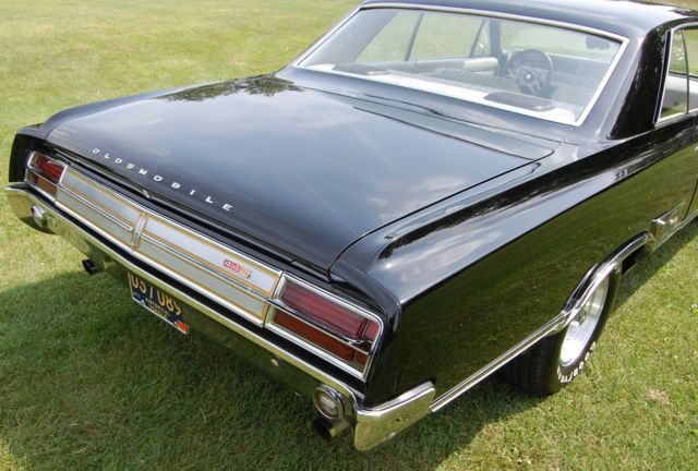 1965 Oldsmobile 442 Hardtop Coupe - photo 10