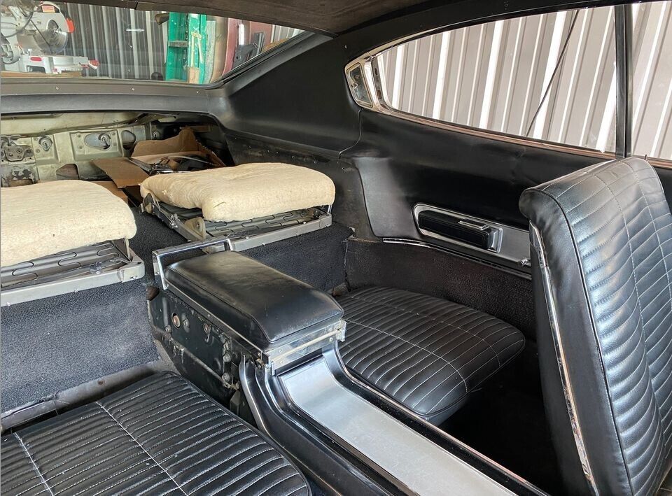 1966 Dodge Charger - photo 11
