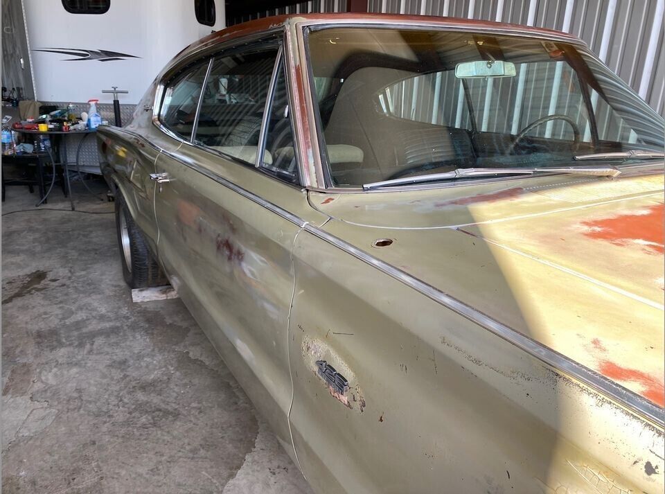 1966 Dodge Charger - photo 3