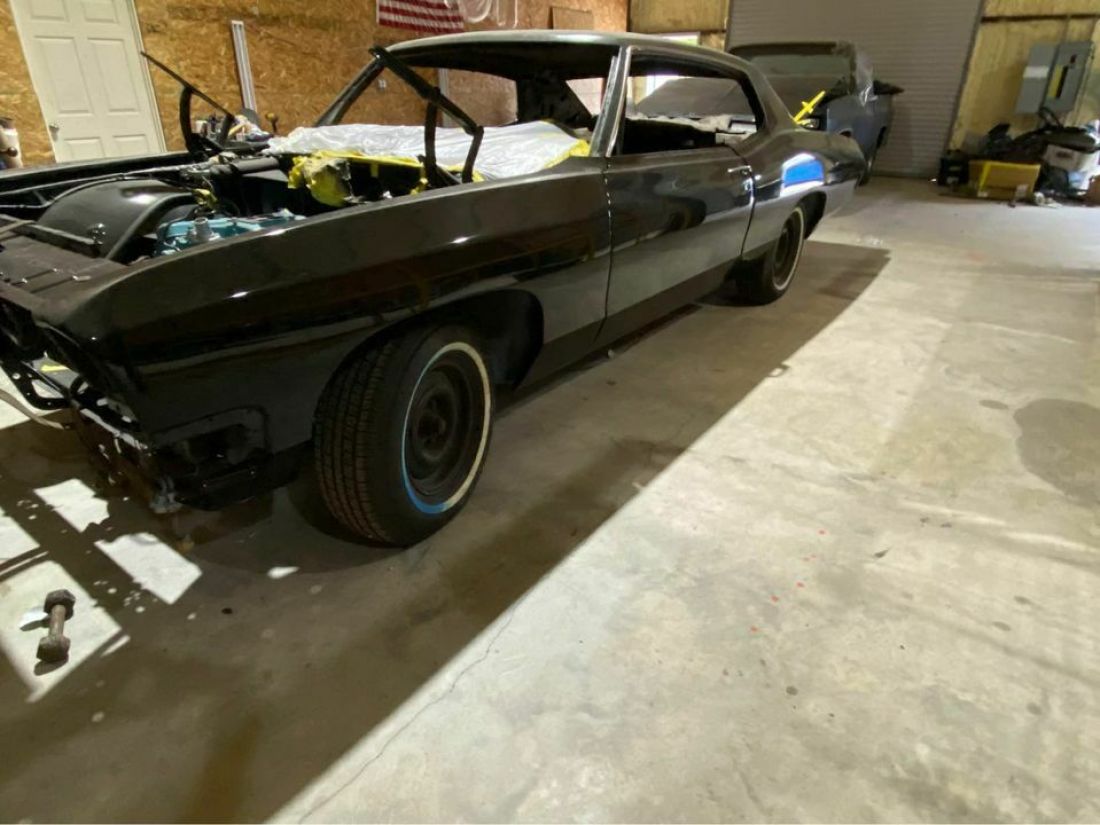 1970 Pontiac Bonneville black - photo 5