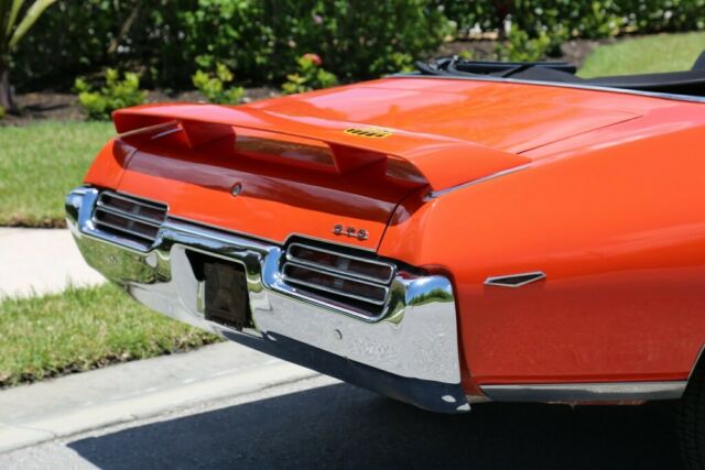 1969 Pontiac GTO Convertible - photo 12