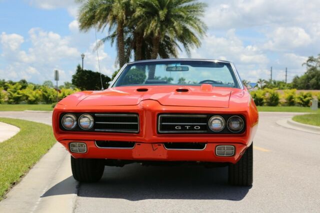 1969 Pontiac GTO Convertible - photo 2