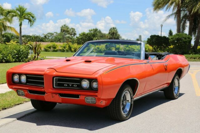 1969 Pontiac GTO Convertible - photo 3
