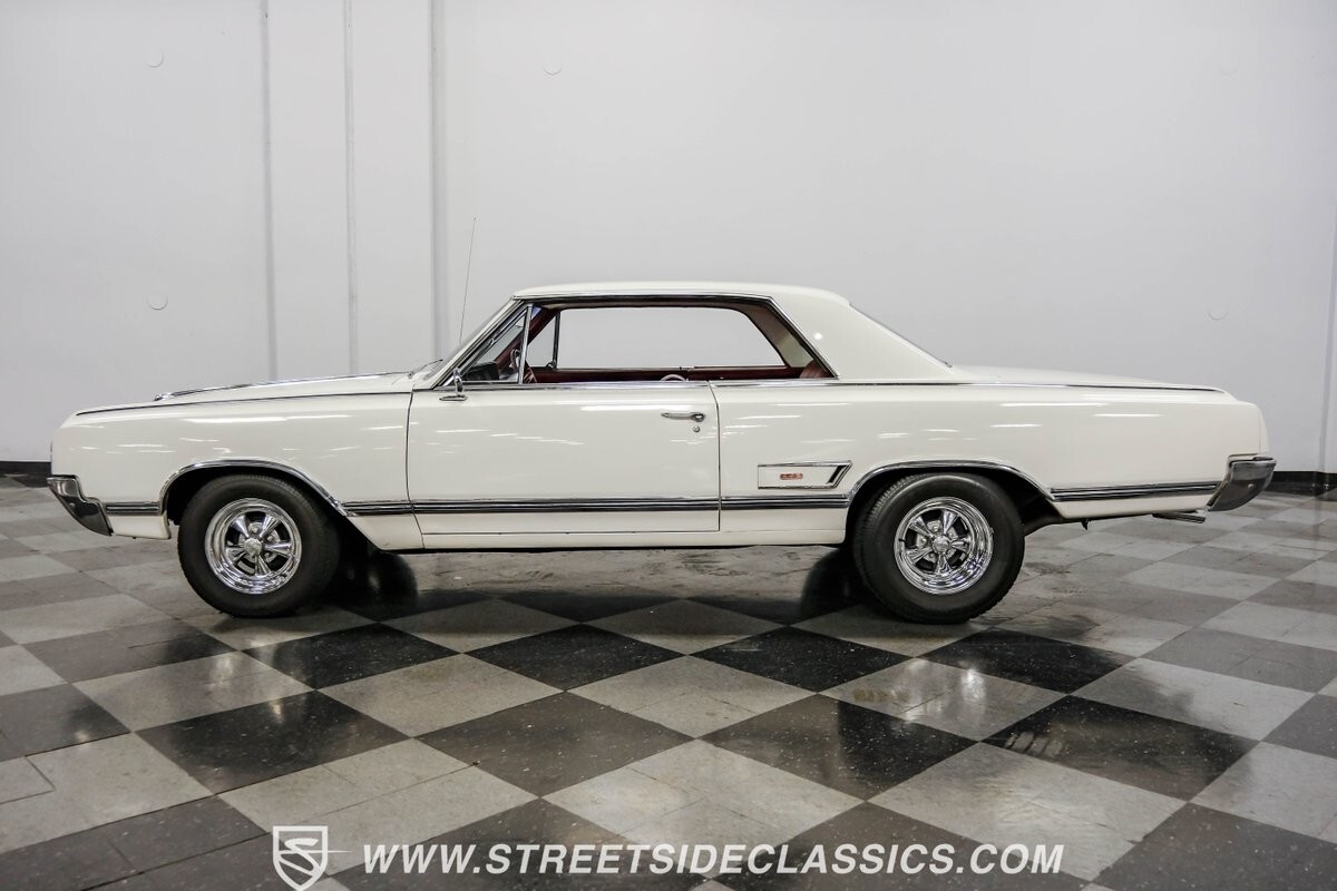 1965 Oldsmobile Cutlass 442 - photo 3