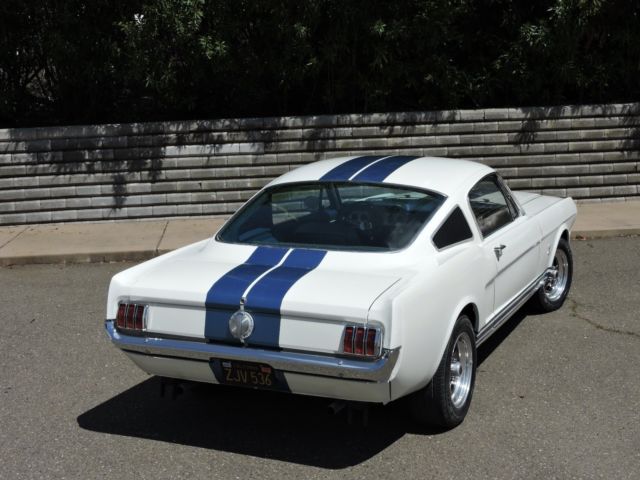 1965 Ford Mustang - photo 3