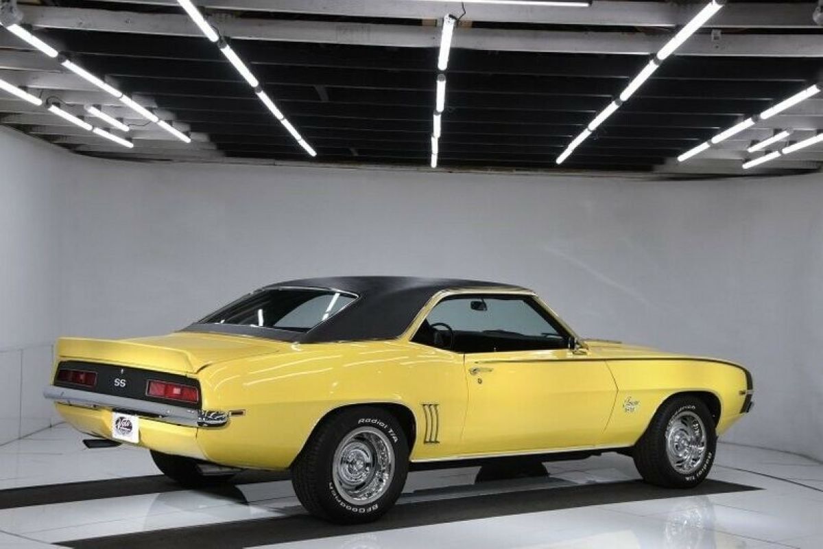 1969 Chevrolet Camaro - photo 3