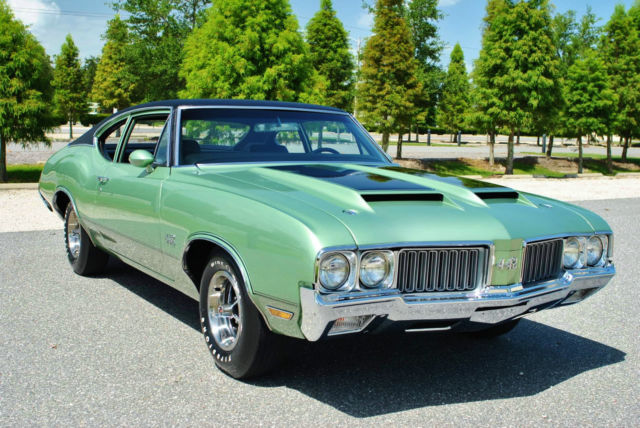 Real Deal! number #1 show car Numbers Matching 455 V8 M-21 4-Speed Factory A/C 1970 Oldsmobile 442 Post