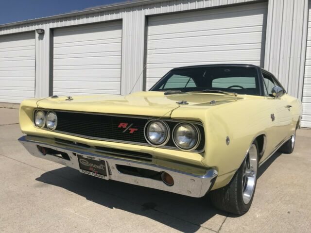 REAL DEAL RT/440. POWER STEERING, POWER FOUR WHEEL DISC BRAKES, AIR CONDITIONING 1968 Dodge Coronet RT/440