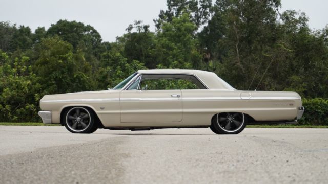 1964 Chevrolet Impala SS - photo 4