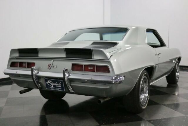 1969 Chevrolet Camaro Z/28 - photo 13