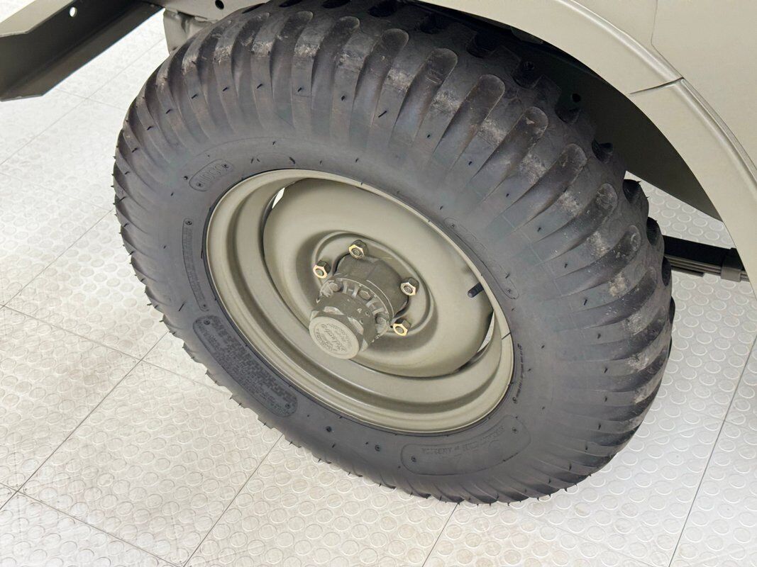 1955 Willys M38A1 - photo 10