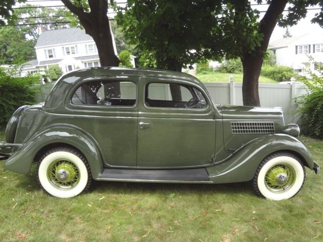 1935 Ford Tudor Touring Sedan Model 48 - photo 5