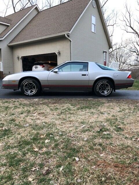 1986 Chevrolet Camaro Z/28 - photo 4