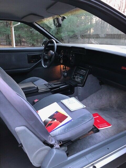 1986 Chevrolet Camaro Z/28 - photo 5