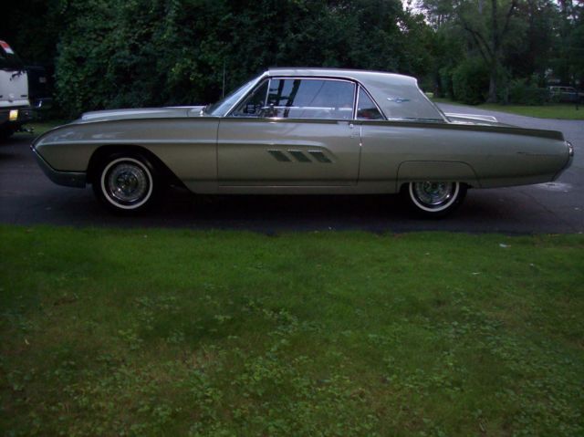 1963 Ford Thunderbird - photo 2