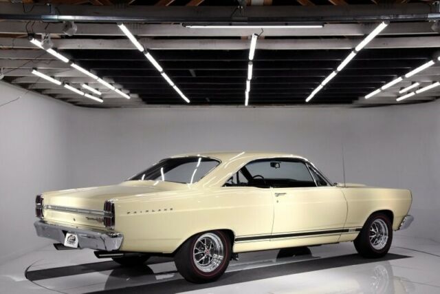 1967 Ford Fairlane GTA - photo 3
