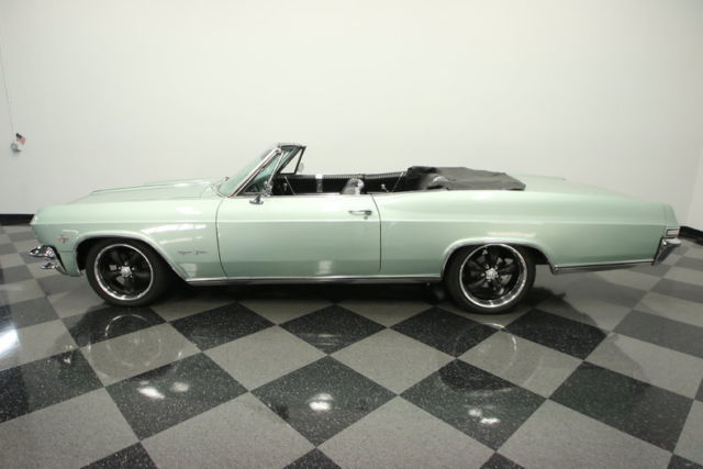 1965 Chevrolet Impala - photo 2
