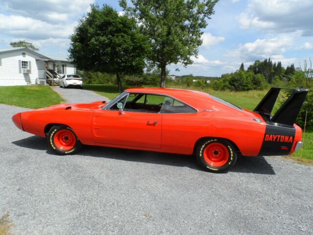 REAL XX29 DAYTONA ,#s matching 440 engine 1969 Dodge Charger Daytona