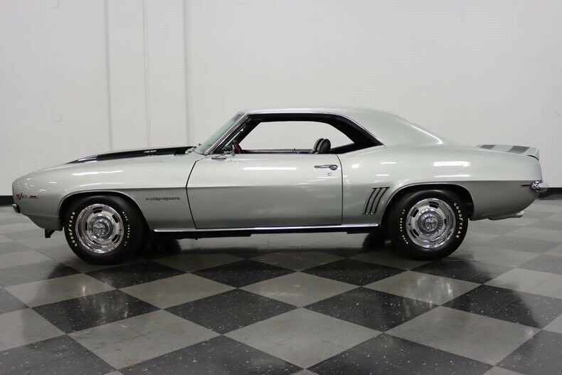 1969 Chevrolet Camaro Z/28 RS - photo 3