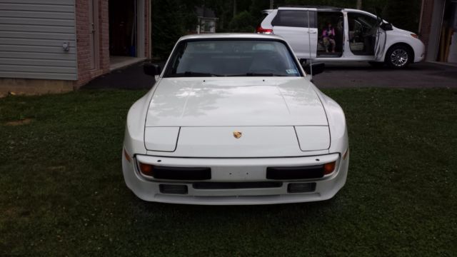 1984 Porsche 944 - photo 3