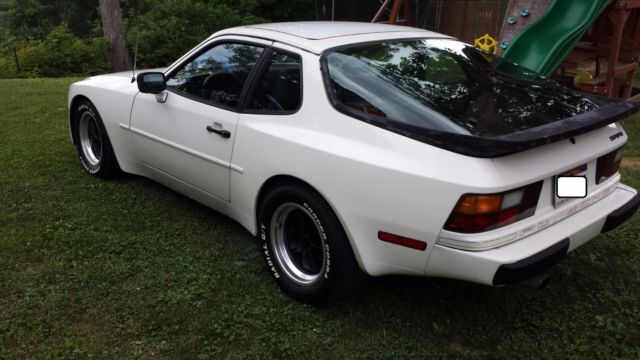 1984 Porsche 944 - photo 5