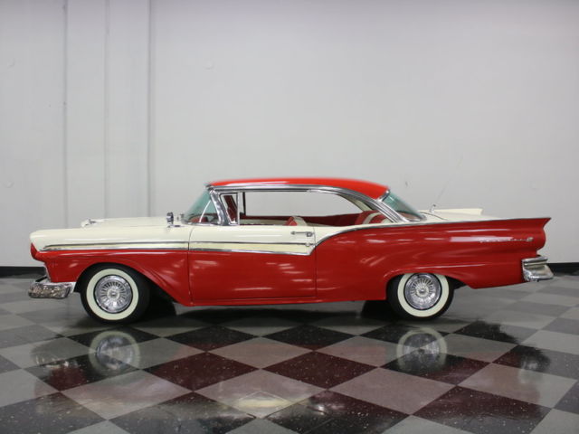 1957 Ford Fairlane 500 - photo 2