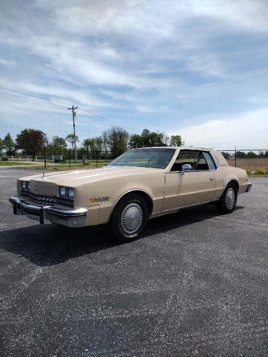 1985 Oldsmobile Toronado BROUGHAM - photo 9