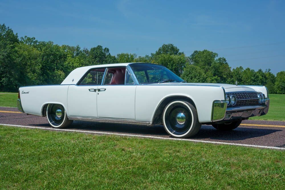 1962 Lincoln Continental Sedan - photo 3