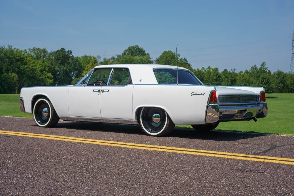 1962 Lincoln Continental Sedan - photo 8