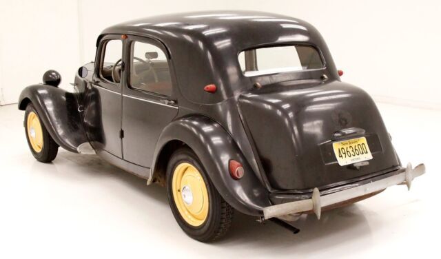 1954 Citroen Traction Avant Normale - photo 3