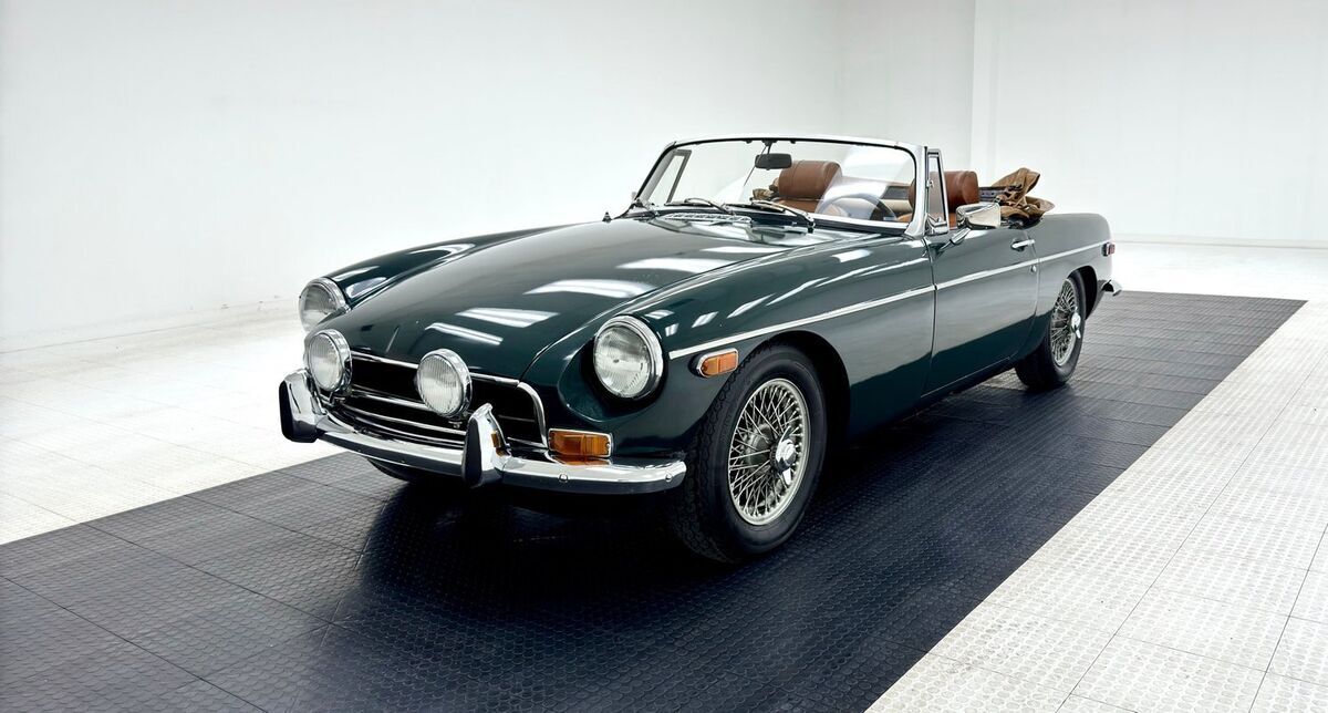 1972 MG MGB Roadster - photo 2
