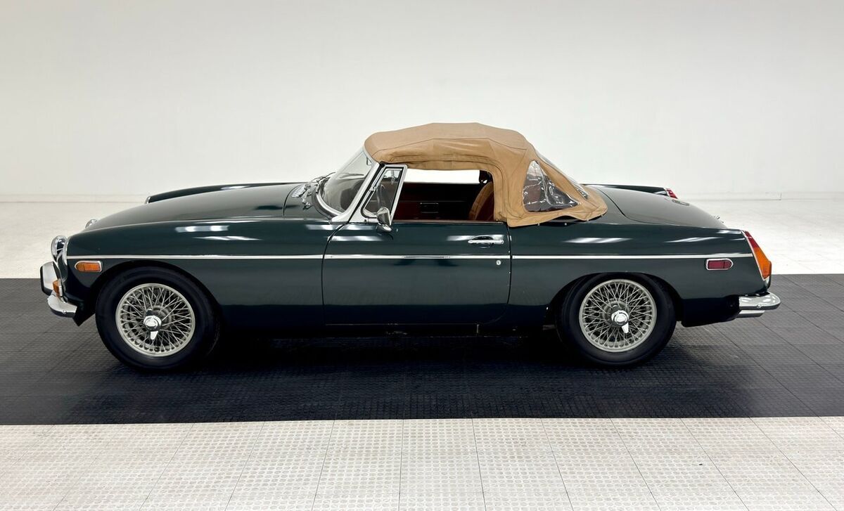 1972 MG MGB Roadster - photo 3