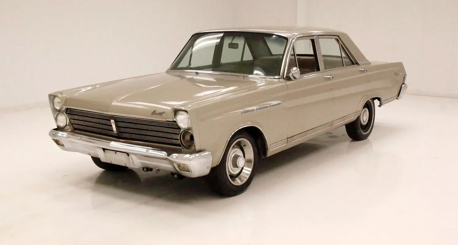 Rebuilt 200ci I6, C4/Rebuilt Brakes, Wilwood Front Discs/Mustang II Front End 1965 Mercury Comet Caliente Sedan