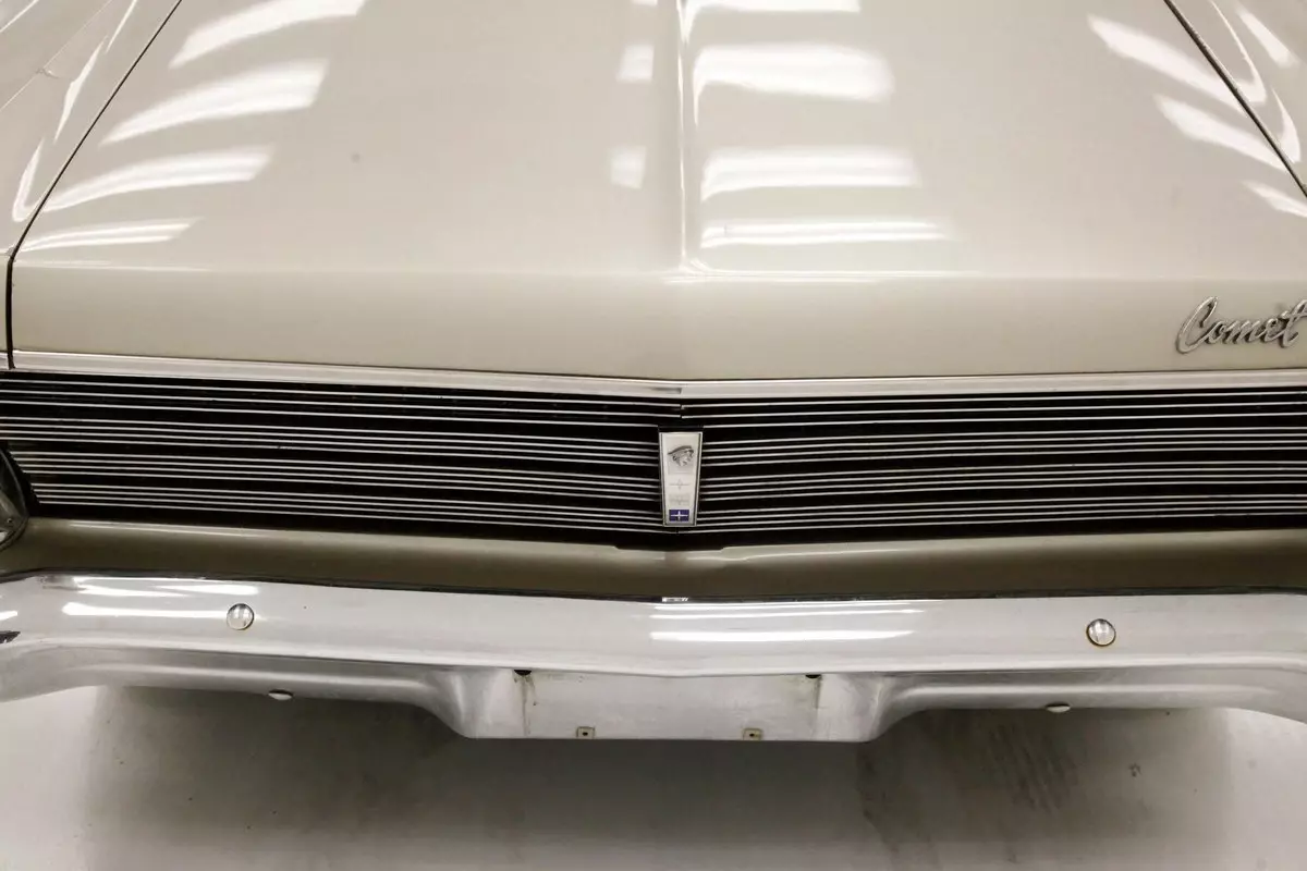 1965 Mercury Comet Caliente Sedan - photo 12