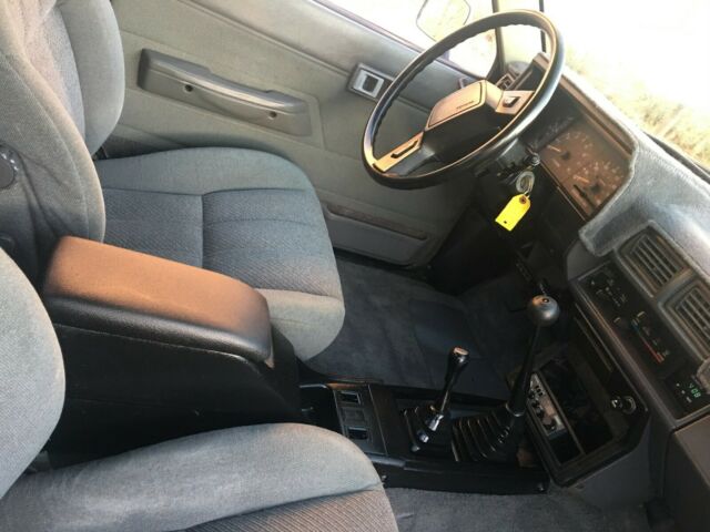 1985 Toyota HILUX XTRA CAB SR5 - photo 10