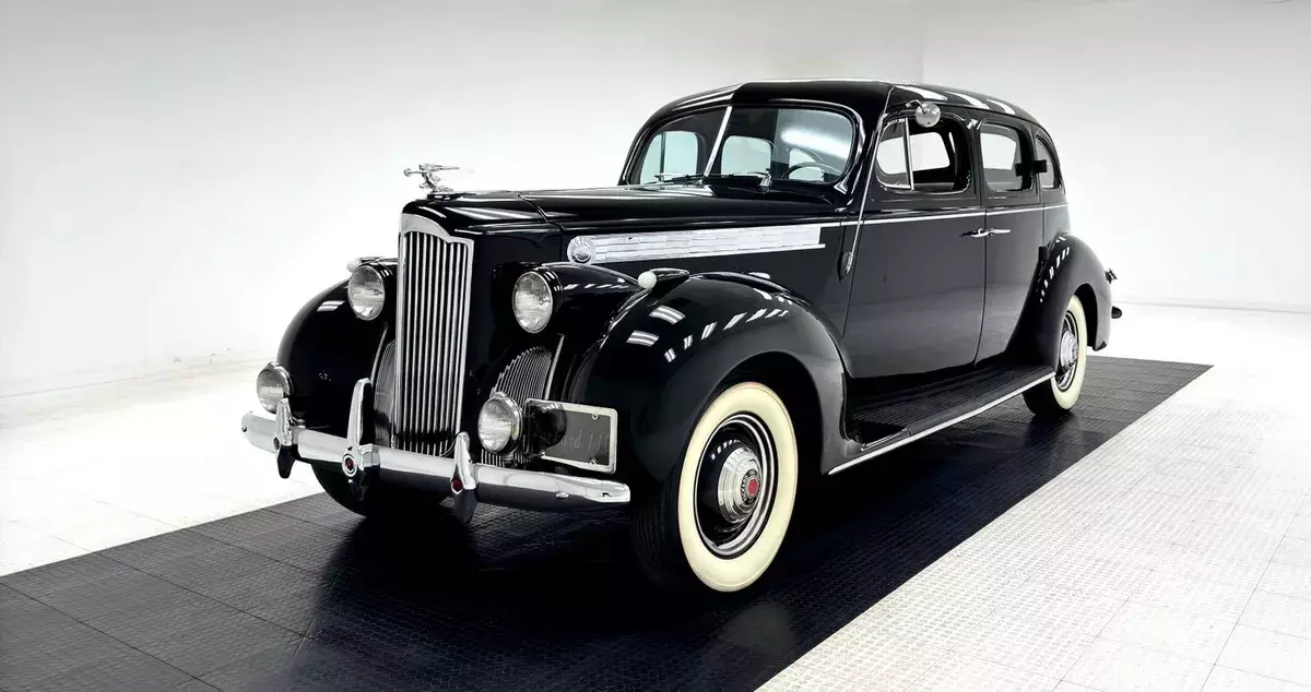 1940 Packard 110 1800 Series 4 Door Touring Sedan