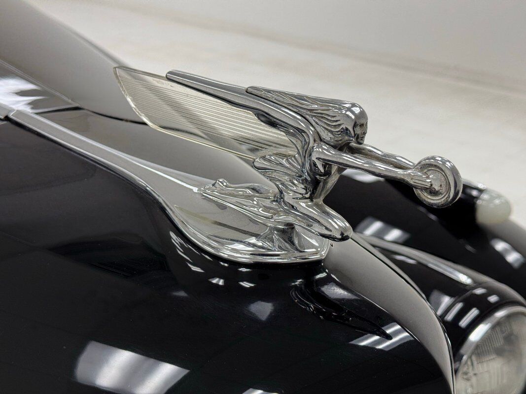 1940 Packard 110 1800 Series 4 Door Touring Sedan - photo 10