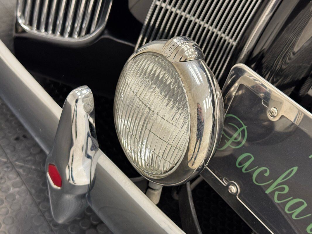 1940 Packard 110 1800 Series 4 Door Touring Sedan - photo 11