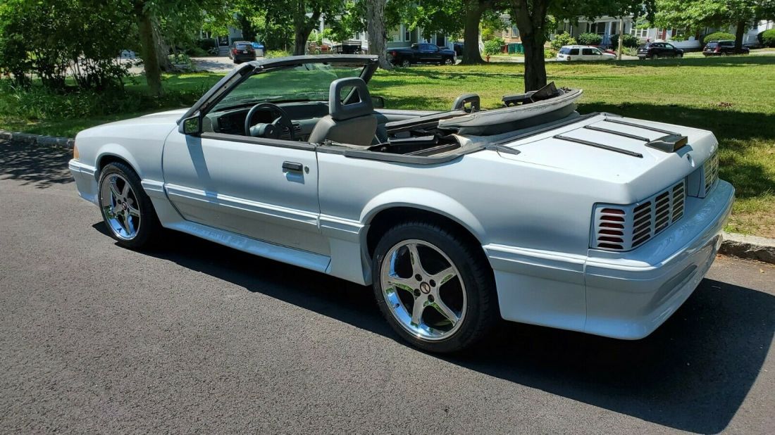 1987 Ford Mustang GT Convertible - photo 10