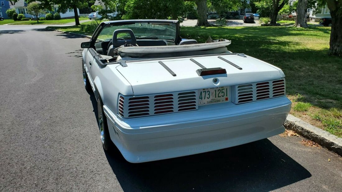 1987 Ford Mustang GT Convertible - photo 4