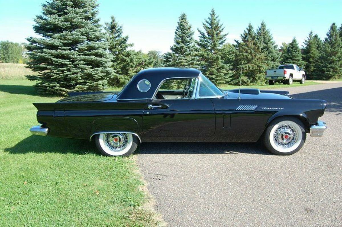 1957 Ford Thunderbird - photo 4