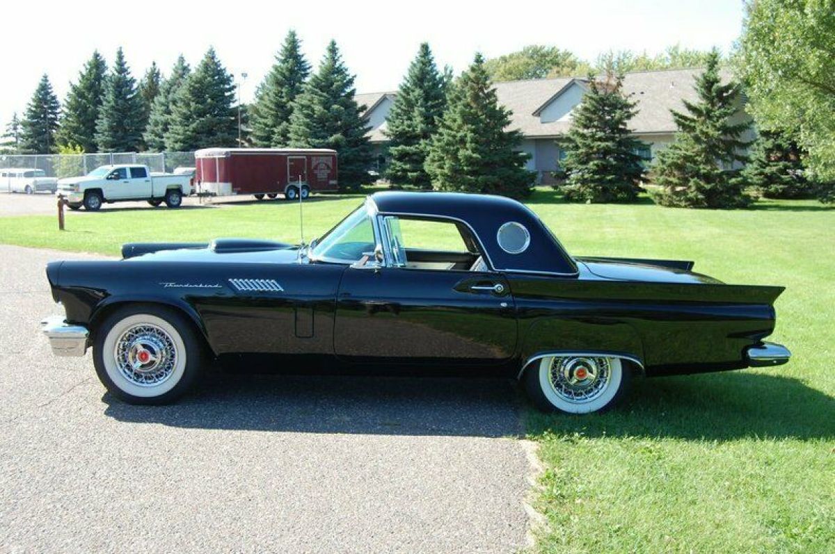 1957 Ford Thunderbird - photo 5