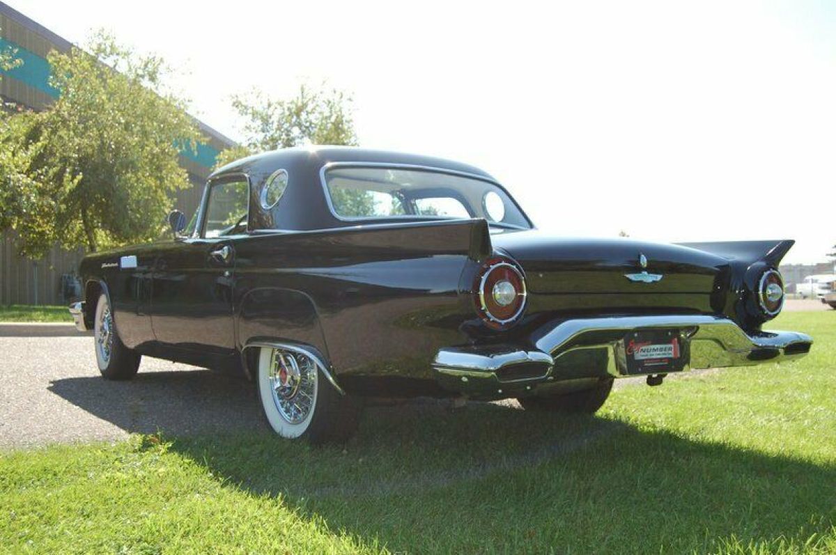 1957 Ford Thunderbird - photo 9