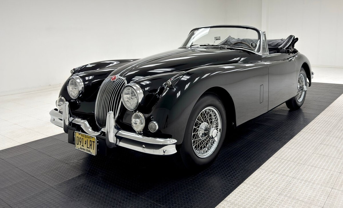1958 Jaguar XK Roadster - photo 2