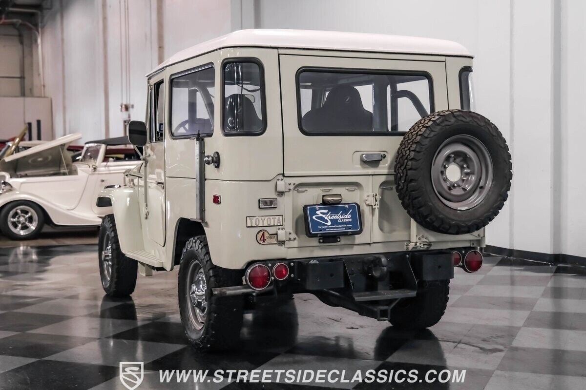 1971 Toyota Land Cruiser FJ40 - photo 10