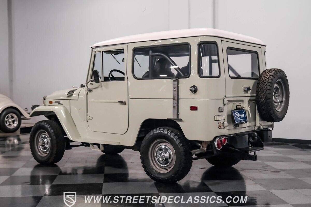 1971 Toyota Land Cruiser FJ40 - photo 8
