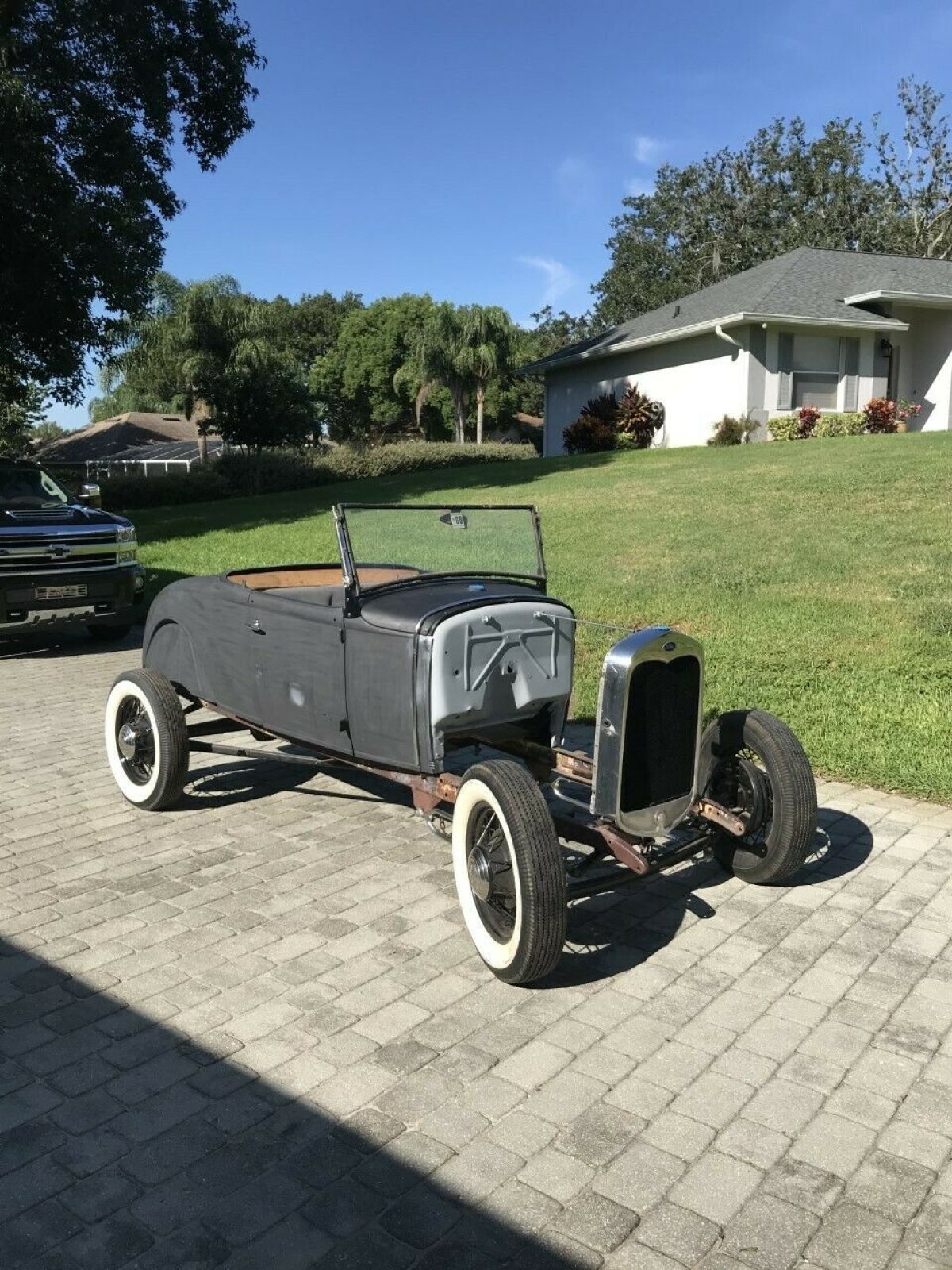 1930 Ford Model A - photo 3