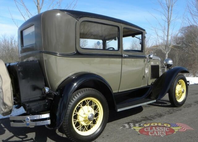 1931 Ford Model A Tudor - photo 5