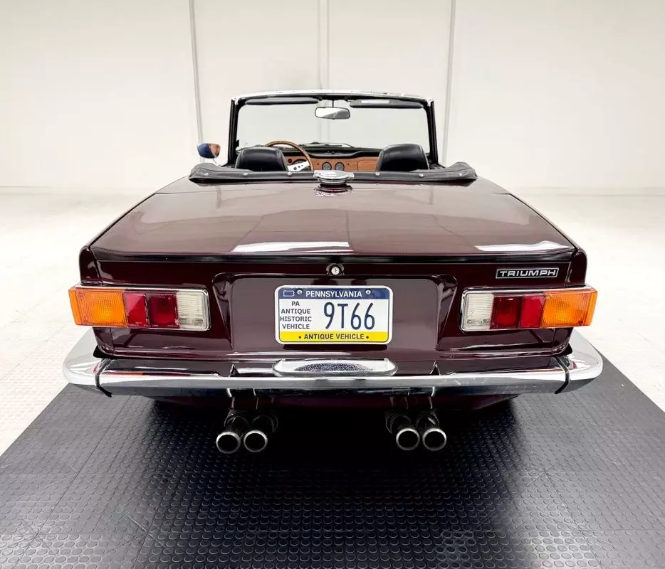 1972 Triumph TR-6 Roadster - photo 7