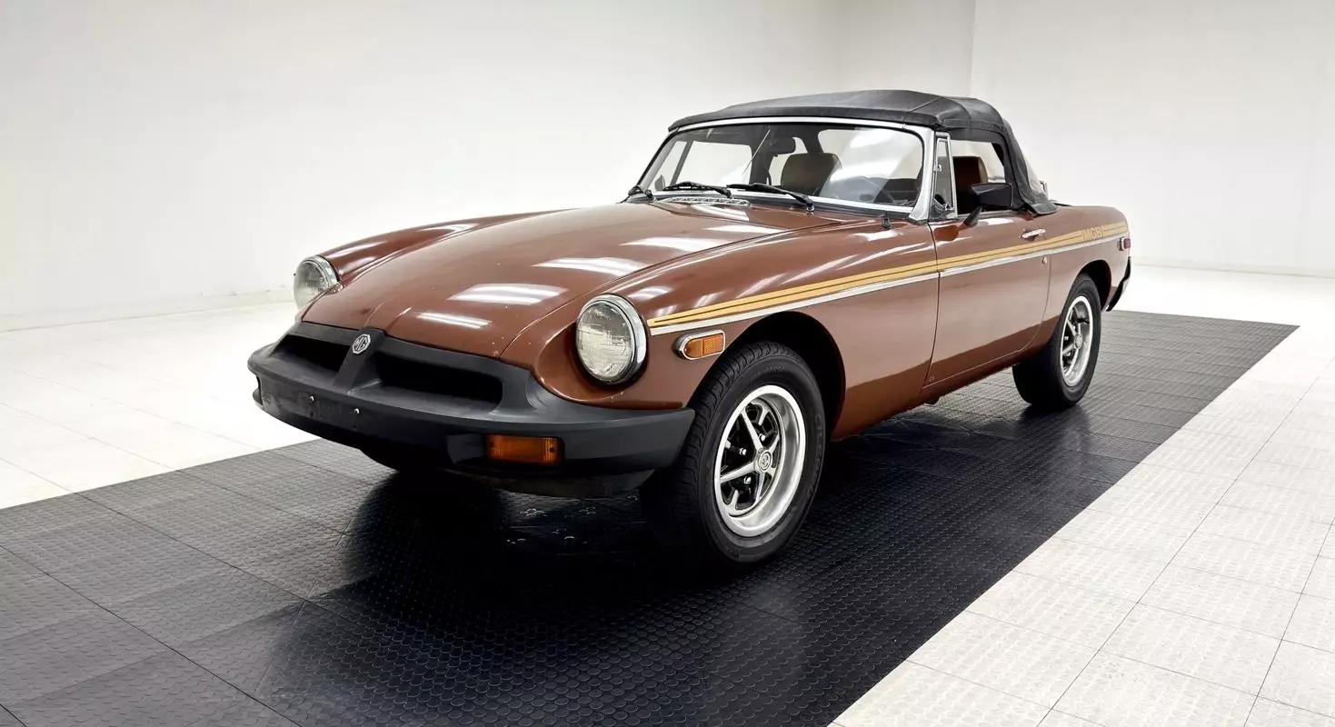 Recent Maintenance/Hardtop/1.8L I4/4-Speed Manual/Dual Weber Carbs/Cannon Intake 1978 MG MGB Roadster